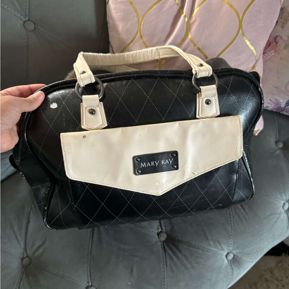 MARY KATE COSMETIC DUFFLE BAG